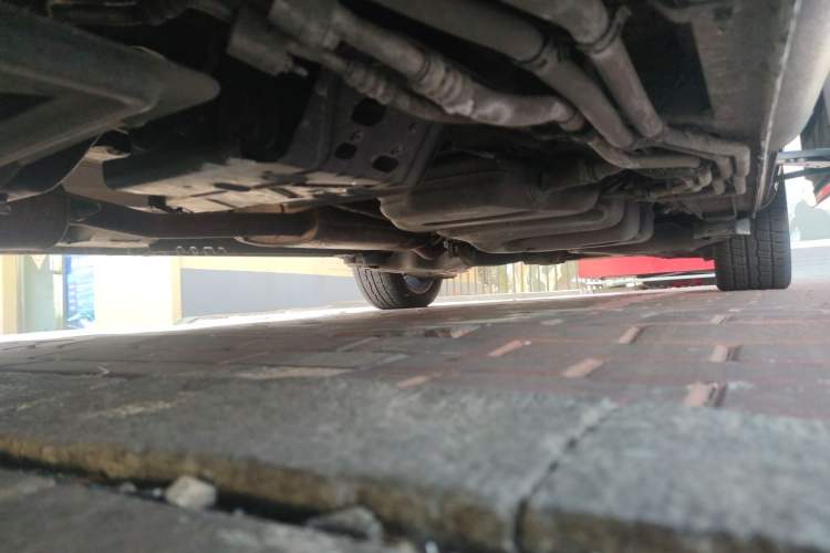 Used Mercedes-Benz V-Class 2021 V 260 Avantgarde Edition Chassis Front Left