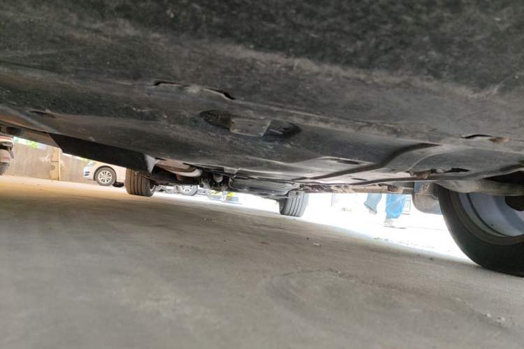 Used Mercedes-Benz V-Class 2021 V 260 Avantgarde Edition Chassis Front