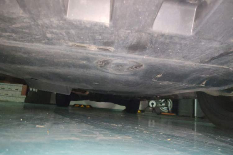 Used Mercedes-Benz V-Class 2021 V 260 Avantgarde Edition Chassis Front