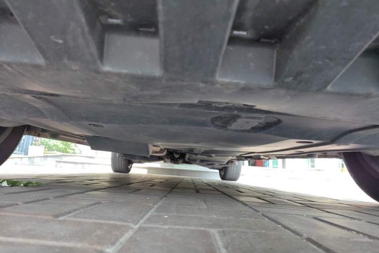 Used Mercedes-Benz V-Class 2021 V 260 Avantgarde Edition Chassis Front