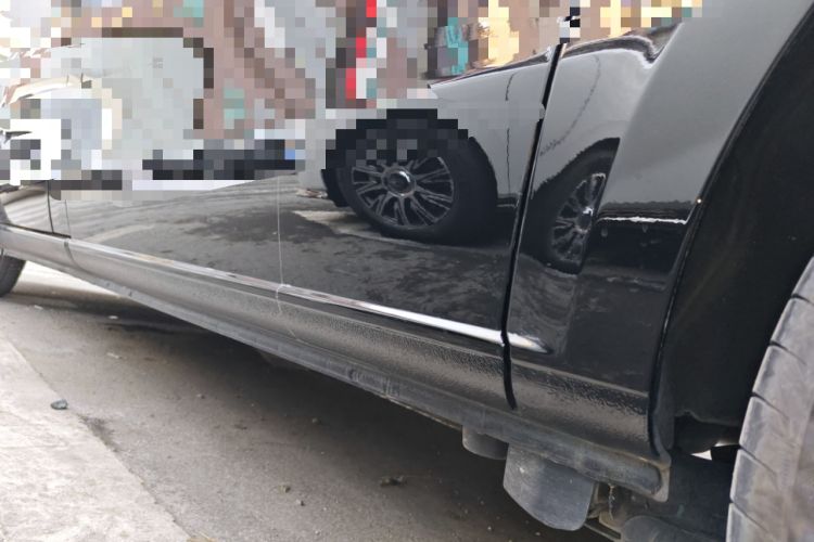 Used Mercedes-Benz V-Class 2021 V 260 Avantgarde Edition Chassis Rear Left