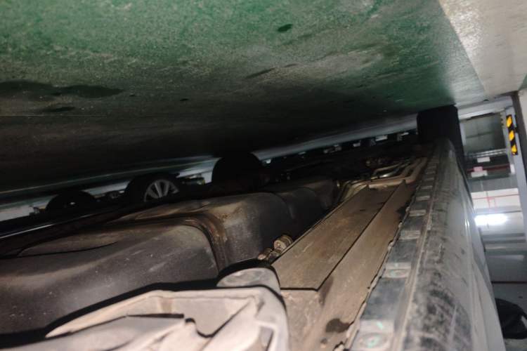 Used Mercedes-Benz V-Class 2021 V 260 Prestige Edition Chassis Rear Left