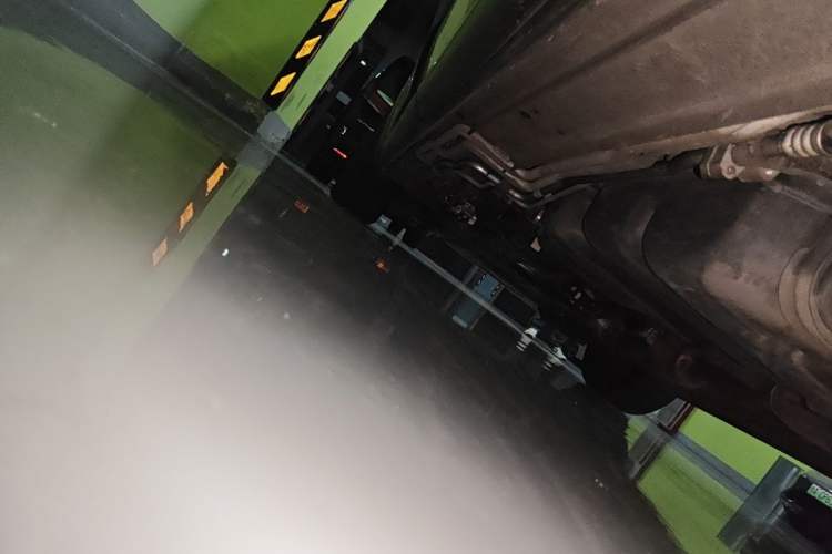 Used Mercedes-Benz V-Class 2021 V 260 Avantgarde Edition Chassis Rear Left