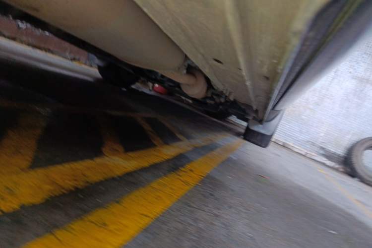 Used Mercedes-Benz V-Class  Chassis Rear Right