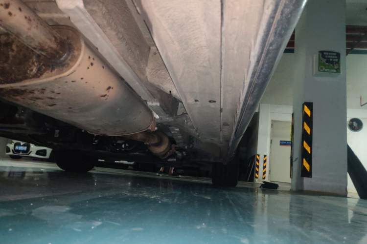 Used Mercedes-Benz V-Class 2021 V 260 Avantgarde Edition Chassis Rear Right