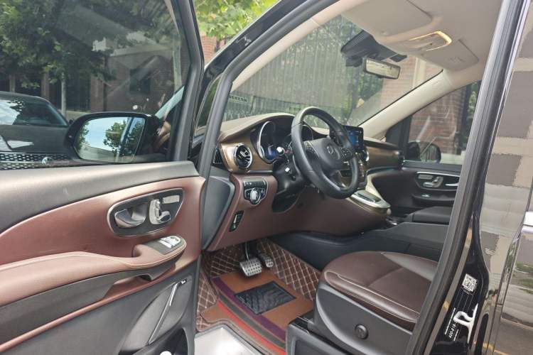 Used Mercedes-Benz V-Class 2021 V 260 L Long-wheelbase Luxury Edition Driver Seat