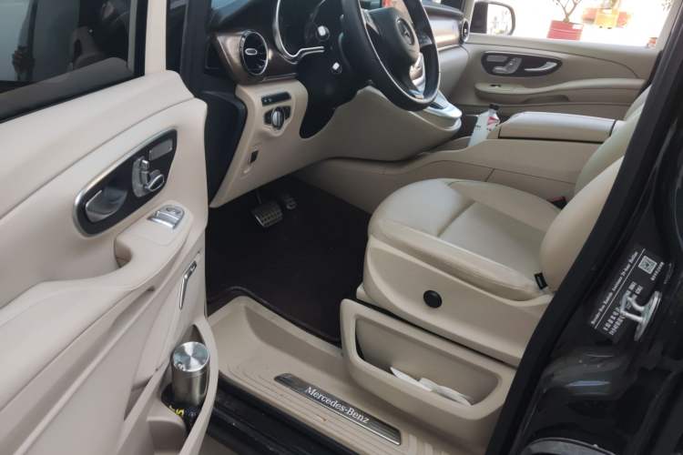 Used Mercedes-Benz V-Class 2021 V 260 L Long Wheelbase Prestige Edition Driver Seat