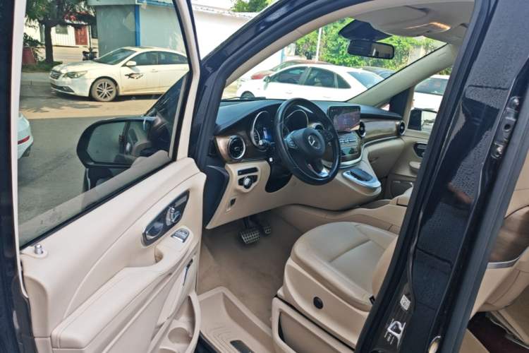 Used Mercedes-Benz V-Class 2021 V 260 Prestige Edition Driver Seat