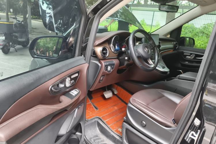 Used Mercedes-Benz V-Class 2021 V 260 L Long-wheelbase Luxury Edition Driver Seat