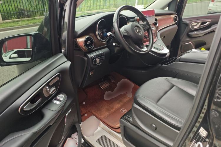 Used Mercedes-Benz V-Class 2021 V 260 L Long-wheelbase Luxury Edition Driver Seat