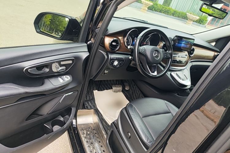 Used Mercedes-Benz V-Class 2021 V 260 L Long-wheelbase Luxury Edition Driver Seat