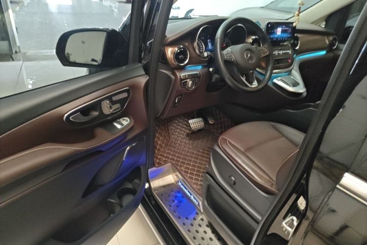 Used Mercedes-Benz V-Class 2021 V 260 L Long-wheelbase Luxury Edition Driver Seat