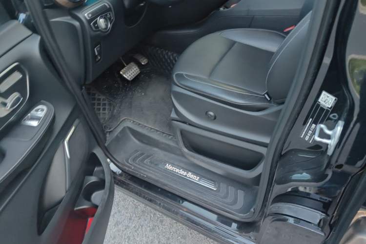 Used Mercedes-Benz V-Class 2021 V 260 Prestige Edition Driver Seat