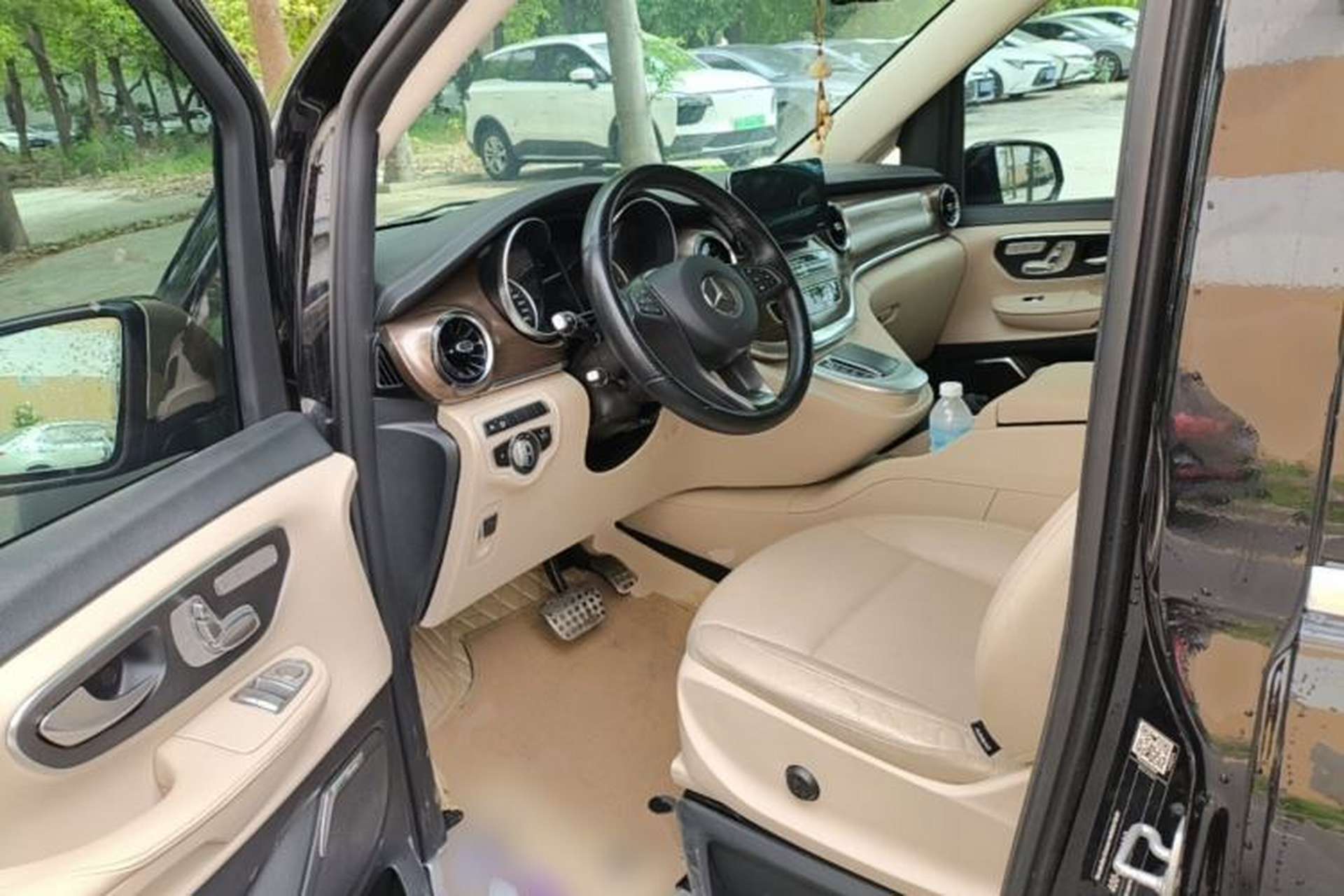 Used Mercedes-Benz V-Class 2021 V 260 L Long-wheelbase Luxury Edition Driver Seat