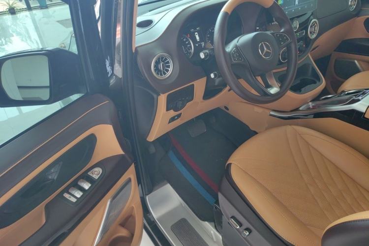 Used Mercedes-Benz V-Class 2021 V 260 L Long Wheelbase Prestige Edition Driver Seat