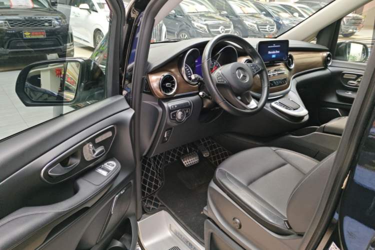 Used Mercedes-Benz V-Class 2021 V 260 L Long-wheelbase Luxury Edition Driver Seat