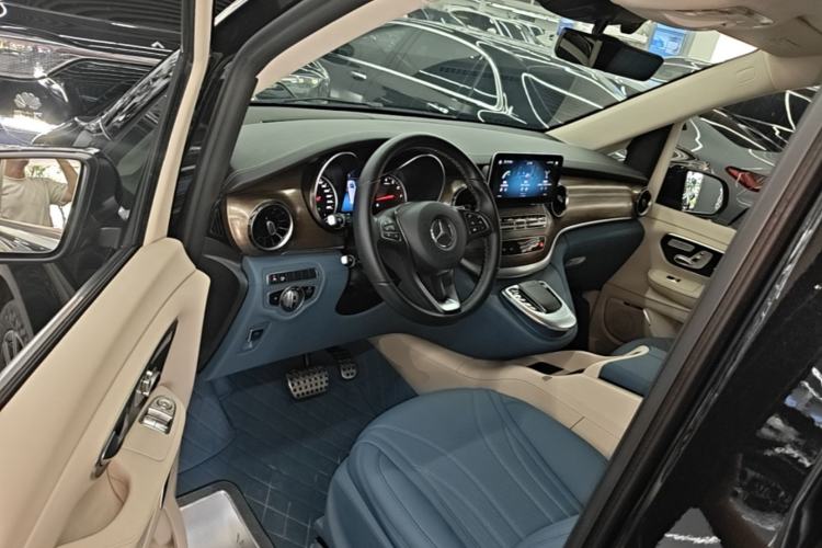 Used Mercedes-Benz V-Class 2021 V 260 L Long-wheelbase Luxury Edition Driver Seat