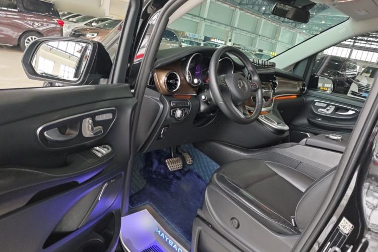 Used Mercedes-Benz V-Class 2021 V 260 Prestige Edition Driver Seat