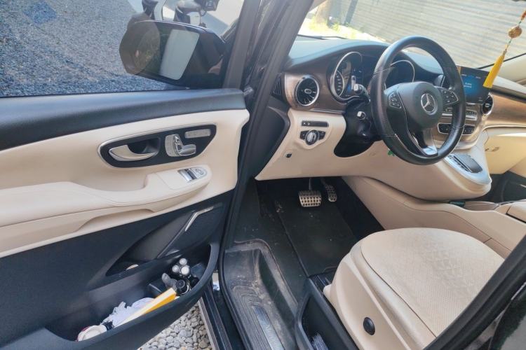 Used Mercedes-Benz V-Class 2021 V 260 L Long-wheelbase Luxury Edition Driver Seat