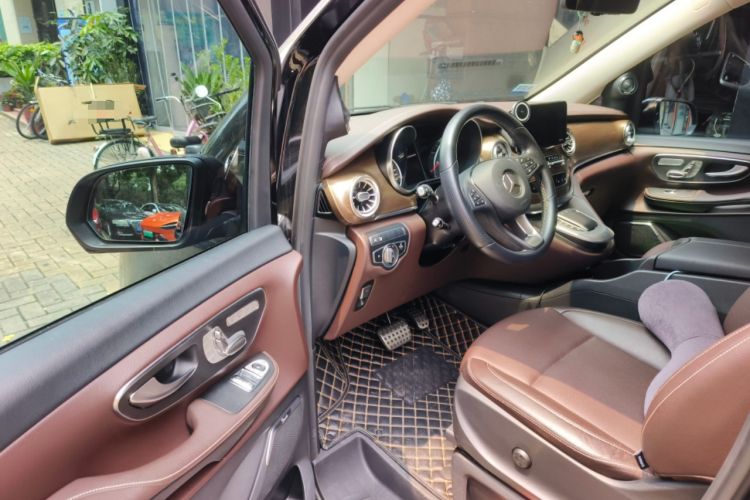 Used Mercedes-Benz V-Class 2021 V 260 L Long-wheelbase Luxury Edition Driver Seat