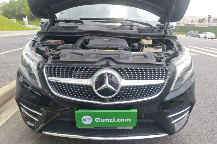 Used Mercedes-Benz V-Class 2021 V 260 L Long-wheelbase Luxury Edition Engine Bay