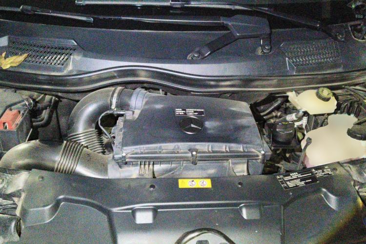 Used Mercedes-Benz V-Class 2021 V 260 Avantgarde Edition Engine Bay