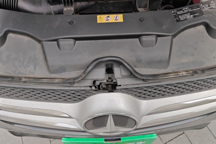 Used Mercedes-Benz V-Class 2021 V 260 Prestige Edition Engine Bay