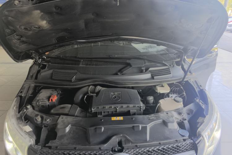 Used Mercedes-Benz V-Class 2021 V 260 Avantgarde Edition Engine Bay