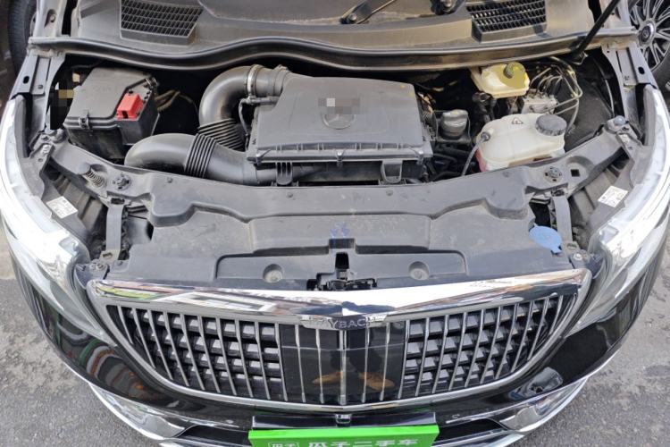 Used Mercedes-Benz V-Class 2021 V 260 Avantgarde Edition Engine Bay
