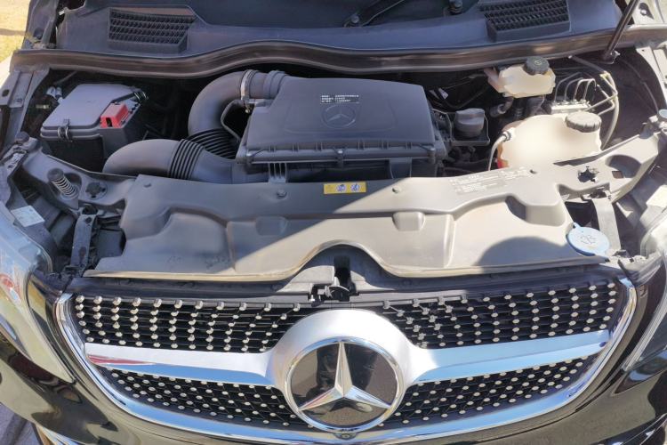 Used Mercedes-Benz V-Class 2021 V 260 L Long-wheelbase Luxury Edition Engine Bay