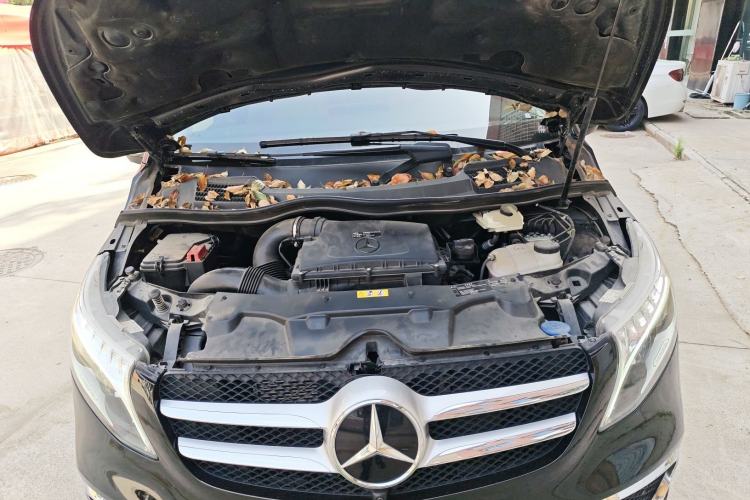 Used Mercedes-Benz V-Class 2021 V 260 Prestige Edition Engine Bay