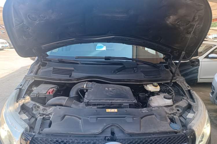 Used Mercedes-Benz V-Class 2021 V 260 Prestige Edition Engine Bay