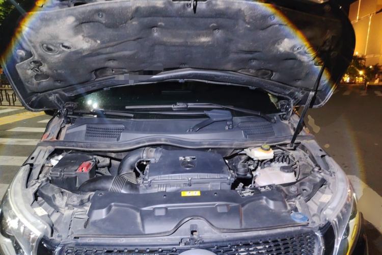 Used Mercedes-Benz V-Class 2021 V 260 L Long-wheelbase Luxury Edition Engine Bay