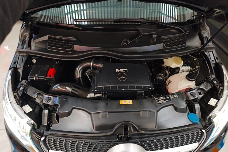 Used Mercedes-Benz V-Class 2021 V 260 L Long-wheelbase Luxury Edition Engine Bay