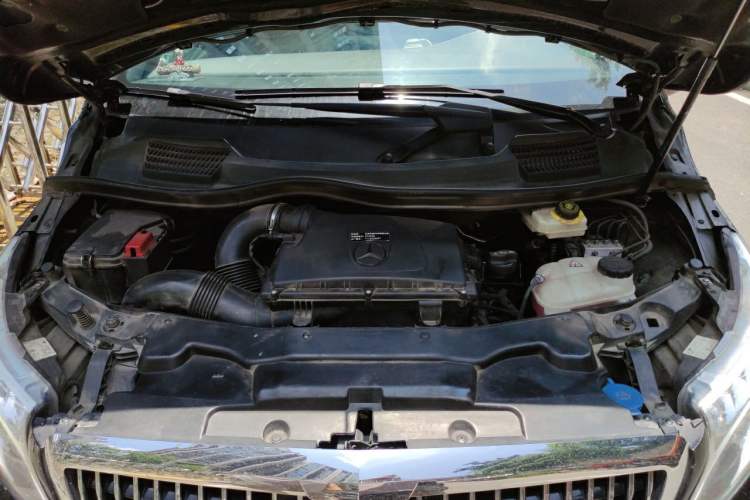 Used Mercedes-Benz V-Class 2021 V 260 L Long Wheelbase Prestige Edition Engine Bay