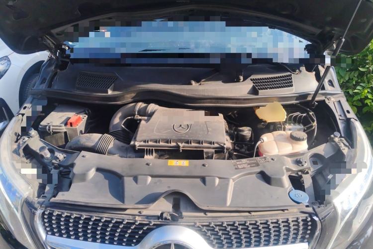 Used Mercedes-Benz V-Class 2021 V 260 L Long-wheelbase Luxury Edition Engine Bay