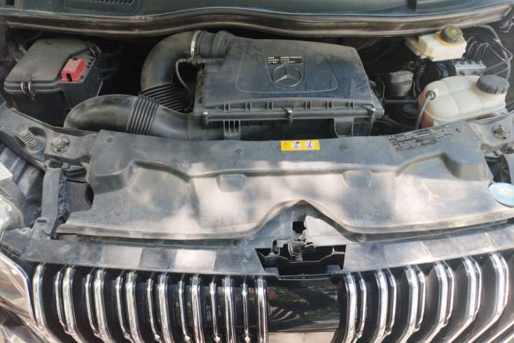 Used Mercedes-Benz V-Class 2021 V 260 L Long Wheelbase Prestige Edition Engine Bay