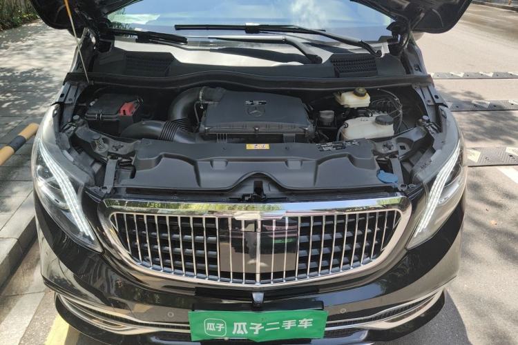 Used Mercedes-Benz V-Class 2021 V 260 Avantgarde Edition Engine Bay