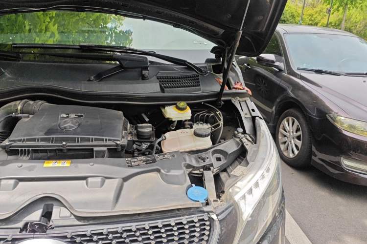 Used Mercedes-Benz V-Class 2021 V 260 L Long-wheelbase Luxury Edition Engine Bay Left