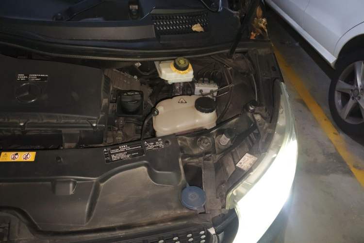 Used Mercedes-Benz V-Class 2021 V 260 L Long-wheelbase Luxury Edition Engine Bay Left