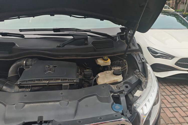 Used Mercedes-Benz V-Class 2021 V 260 Avantgarde Edition Engine Bay Left