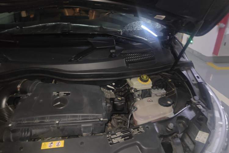 Used Mercedes-Benz V-Class 2021 V 260 L Long-wheelbase Luxury Edition Engine Bay Left