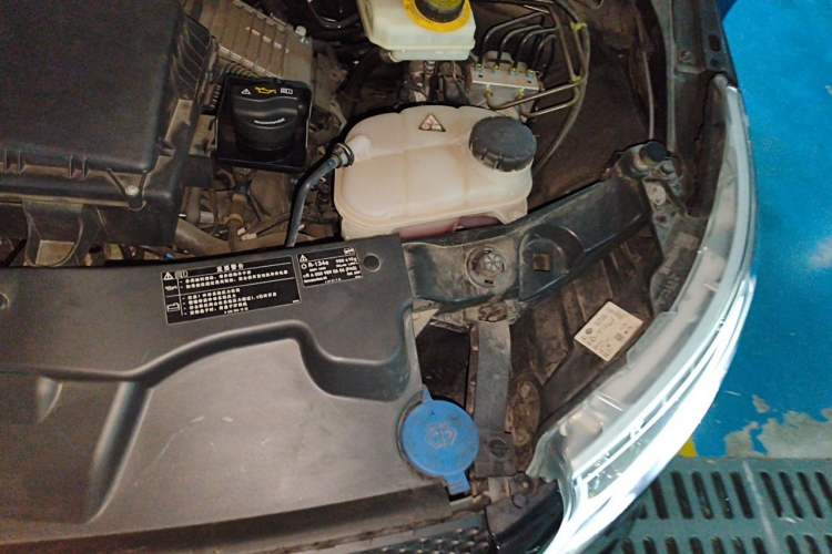 Used Mercedes-Benz V-Class 2021 V 260 Avantgarde Edition Engine Bay Left
