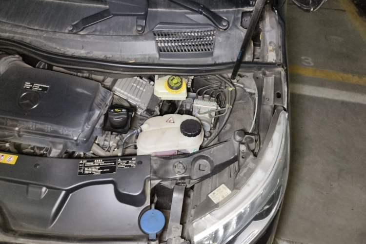 Used Mercedes-Benz V-Class 2021 V 260 L Long Wheelbase Prestige Edition Engine Bay Left