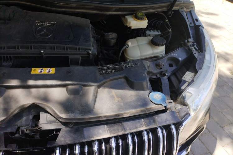 Used Mercedes-Benz V-Class 2021 V 260 L Long Wheelbase Prestige Edition Engine Bay Left