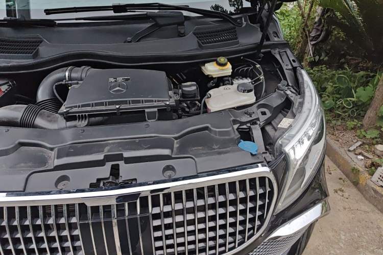 Used Mercedes-Benz V-Class 2021 V 260 L Long Wheelbase Prestige Edition Engine Bay Left
