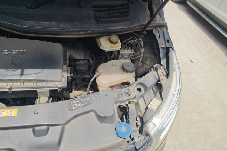 Used Mercedes-Benz V-Class 2021 V 260 Prestige Edition Engine Bay Left