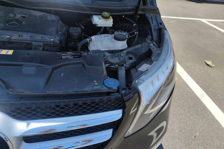 Used Mercedes-Benz V-Class 2021 V 260 Prestige Edition Engine Bay Left