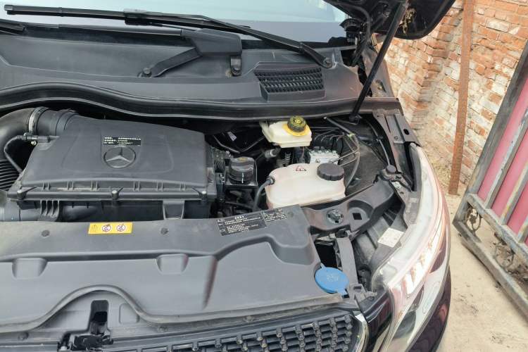 Used Mercedes-Benz V-Class 2021 V 260 L Long-wheelbase Luxury Edition Engine Bay Left