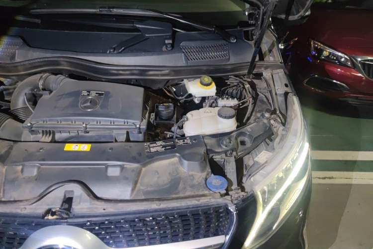 Used Mercedes-Benz V-Class 2021 V 260 L Long-wheelbase Luxury Edition Engine Bay Left